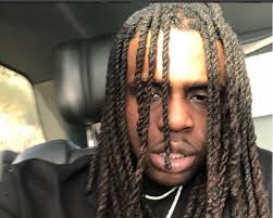 Chief Keef 23 Allegedly Owes 500k To His 43 Year Old Baby S Mother Rolling Out