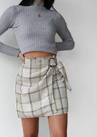 Find the perfect jupe à carreaux stock photos and editorial news pictures from getty images. Jupe Portefeuille A Carreaux Outfitbook