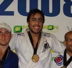 Jogue gratuitamente e sem downloads esta brincadeira popular em todo o brasil. Augusto Ferrari 2 Bjj Heroes