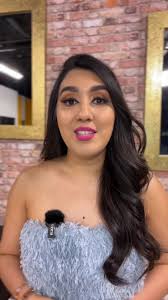 AlMomento Dionisio Alejandro Zurita Valencia, locatario del Mercado José  María Pino Suárez, acude al Aeropuerto Internacional de Villahermosa, para  solicitar al presidente López Obrador su ayuda con el adeudo de más de