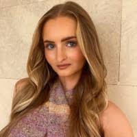 Stephanie Runge's Instagram, Twitter & Facebook