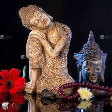 Previous photo in the gallery is buddha main entrance. Designer Buddha Showpiece Table Decor Bilder