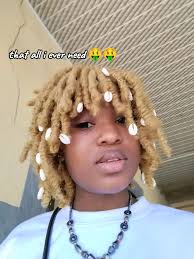 Happy new month guys🥰🥰🥰 It been God through out December pls be friendly  and nice 🙂🙂