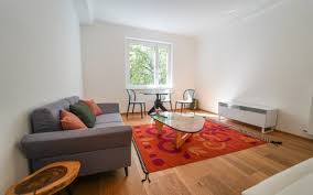 Die wohnung ist etwa 90 m2 groß und verfügt über 3,5 zimmer sowie eine loggia. Wohnung Archive Catch Your Home Immobilien