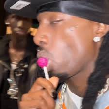 A birthday to remember! Chris Brown and Ray J team up to sing Happy  Birthday to Bow Wow's daughter, Shai — all the love and star power in one  sweet moment! |