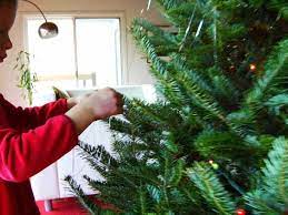 Check spelling or type a new query. How To Hang Garlands Tinsel On A Christmas Tree Howcast