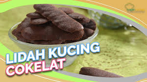 Bentuknya yang tipis membuat kue lebih penggunaan susu pada kue kering lidah kucing dapat membuat kue menjadi makanan yang lebih lezat dan memiliki kandungan nutrisi yang baik. Resep Lidah Kucing Cokelat Kue Kering Mudah Yang Rasanya Susah Dilupakan Youtube
