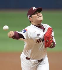 토트넘은 손흥민의 맹활약에 힘입어 리즈 유나이티드를 누르고 3위로 뛰어올랐다. Spo ê³ ì²™ í™ì›ê¸° ê°ë… ì„ ë°œ í•œ ì¶• í•œí˜„í¬ íŒ€ ìš´ì˜ì— í° íž˜ ë„¤ì´íŠ¸ ìŠ¤í¬ì¸ 