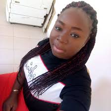 yasoma #mycake Je viens partager avec vous ma délicieuse expérience. J'ai  commander un gâteau pour mon anniversaire avec cette jeune fille du nom de  Arlette nare qui est passionnée par la pâtisserie.