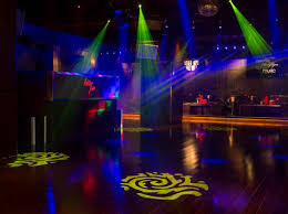 Best Night Clubs In Mumbai Nightlife In Mumbai Fabhotels Check out these top 10 night clubs in mumbai with their details.