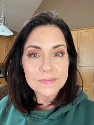 Relaxing Ruby 😅 she loves the shade sale to escape from Loki.