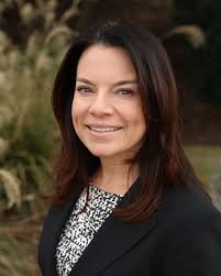 Lynn Daigle's Instagram, Twitter & Facebook