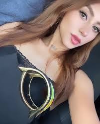 Sharon Depina's Instagram, Twitter & Facebook