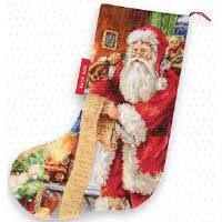 There's just something so festive about hanging up a stocking filled with treats and small gifts for a if you're looking for christmas stocking knitting kits you can't go wrong with a googleheim kit from elegant heirlooms. Christmas Stocking Kits Herrschners Inc