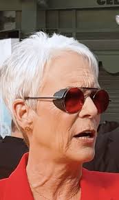 ID these? Jamie Lee Curtis sunglasses from borderlands movie : r/sunglasses