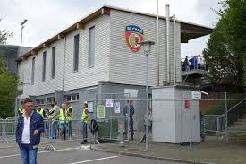 The following is a list of football stadiums in switzerland, ordered by capacity.capacity is maximum capacity, not just seating capacity.currently all stadiums with a capacity of 4,000 or more are included. Neue Parkplatzbewirtschaftung Im Eizmoos