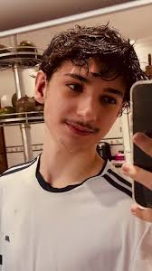 André Navarro (@navarroandre)