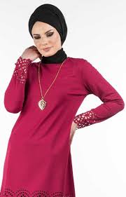 Tesettur Pazari Kollari Lazer Kesim Tunik Modelleri Moda Tesettur Giyim 2020 Moda Moda Stilleri Tunik