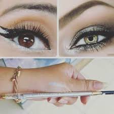 Pilihan Warna Pensil Alis Implora Untuk Lengkapi Look Moms Sehari Hari