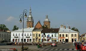 Nowy sącz, the seat of an urban district authority (poviat) is also the administration centre of subsidiary state agencies and institutions for nowy sącz rural district and neighbouring districts as well. Przestepczosc Nowy Sacz Najniebezpieczniejszym Miastem W Polsce Tak Wynika Z Raportu Gus