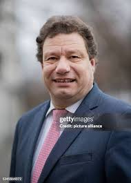 21 Judge Kluger Photos & High Res Pictures