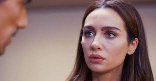 Bazen değişiklik gerekir (ünlülerin değişimi) 2014 miss turkey güzeli amine gülşe saçlarının rengin değiştirdi. Babil In Ilay I Birce Akalay Estetik Harikasi Cikti Degisimi Soke Etti