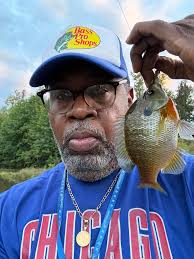 Bass fishing: blue gill catches and aggressive bass