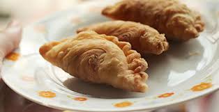 Karipap pusing yang sangat glamer pada setiap kali tibanya ramadan. Resepi Karipap Pusing Inti Kari Daging Step By Step Cara Membuat Karipap Pusing Fieza Net