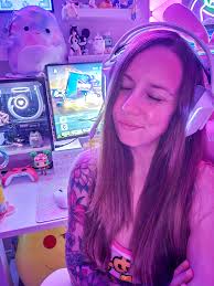 First Time Playing MySims Kingdom