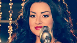 بالفيديو: سارة فرح تطرح جديدها "ياشقيق الروح" وتتألق!