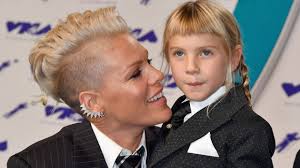 P nk amp willow sage hart p nk s daughter a million dreams a million dreams reprise. Pink Releasing Cover Me In Sunshine Friday Tiktok Duet With Daughter Willow Ks95 94 5