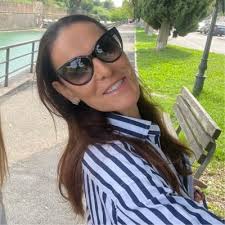 The time to turn the page and write a new chapter of my professional life  has arrived. It was a privilege and an honour to work for a fantastic  company such as