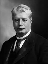 Waverley Cemetery: The stories and secrets revealed