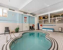 Read more than 2000 reviews and choose a room with planet of hotels. Quality Resort Chateau Canmore Canmore Alberta Hotels