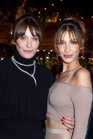 Carla is a pure d in my opinion, very sharp, very narrow, very long and not really curvy. Photos Carla Bruni Poses With Her Hidden Sister In Cannes Carla Bruni Carla Bruni Style Original Supermodels