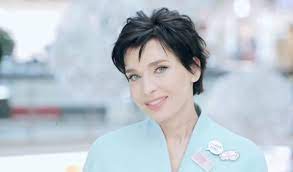 Алиса мон — день вдвоем 03:50. Alisa Mon Pokazala Kakim By Byla Muzhchinoj 03 11 2019 Zvezdy Shou Biznes Uznaj Vsyo