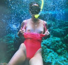 Justboobinaround from reddit - Mobile Homemade Porn Sharing