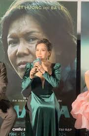 Việt Hương trầm cảm khi đóng 'Ma Da', nhờ ông xã giúp xả vai