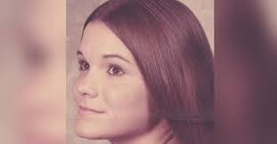 Chester Boggs's Instagram, Twitter & Facebook