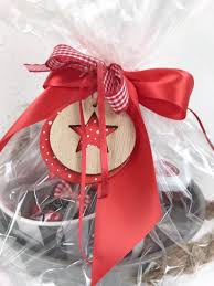Jetzt Wird Verpackt Geschenke Verpacken Folie Geschenke Verpacken Kreativ Geschenkideen