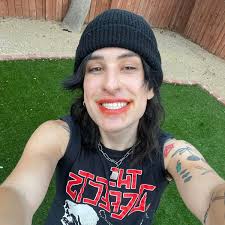 Summer Tucker (@SummerTuck14568)