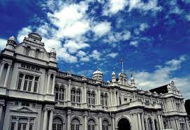 Menyenangkan sekali untuk duduk bersantai dan berjalan kaki, serta kulineran pun di sini. Padang Kota Lama Penang Malaysia Khairulhelmi Flickr