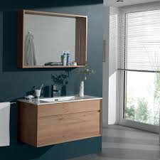 Profitez de ces moments si précieux en famille autour d'une salle à manger digne de ce nom. Salle De Bains En Mfc Chene Clair Avec Vasque Blanche