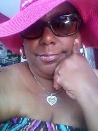 Kelly Laster's Instagram, Twitter & Facebook