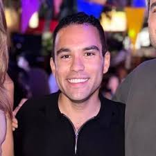 Peter Holmstrom (@peter_holms1138)