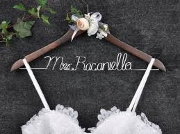 Looking for the best bridal shower gifts for the bride? The 18 Best Bridal Shower Gifts Of 2021