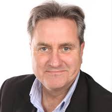 Tryna do a deal for next year! Ready for the @goodwoodrevival ball with  @michael.rutter.14268 Can you guess who we are 🎩