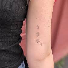 Couple Of Months Healed Losangelestattoo Sanfranciscotattoo Singleneedle Finelinetattoo Tattoos For Women Flowers Inner Arm Tattoos Tattoos