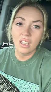 Crystal Mayer's Instagram, Twitter & Facebook