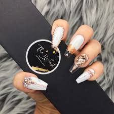 Woman with longest nails long fingernails french pedicure nail photos long acrylic nails toe nails you nailed it manicure nail designs. The Best Press On Nails Of 2020 Fake Nail Reviews Allure